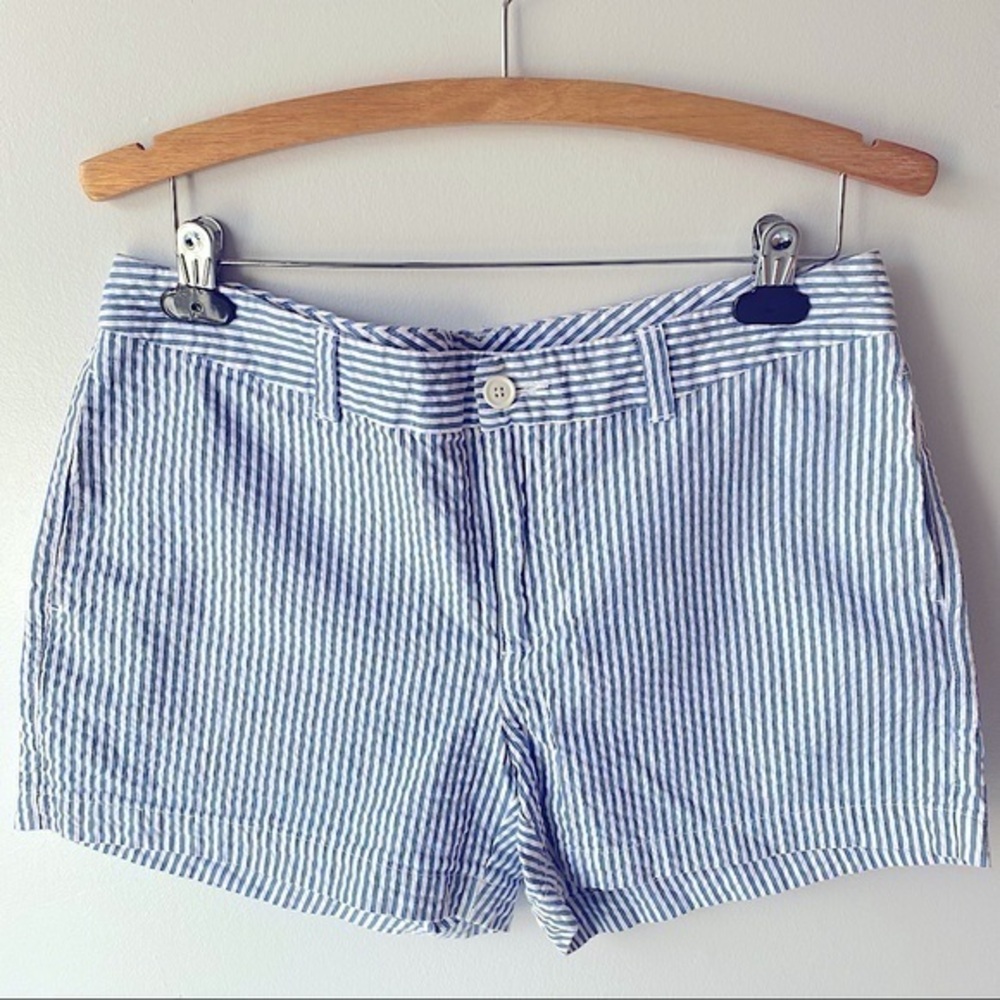 GAP Blue White Stripe Shorts Size 10 | 4” Inseam Mid Rise Seersucker Style EUC